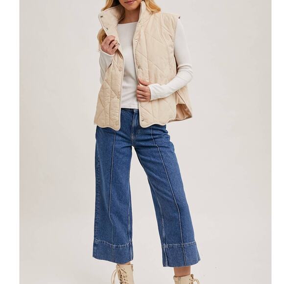 Button Down Quilted Puffer Vest with Pockets Creamy Beige - Picture 10 of 12